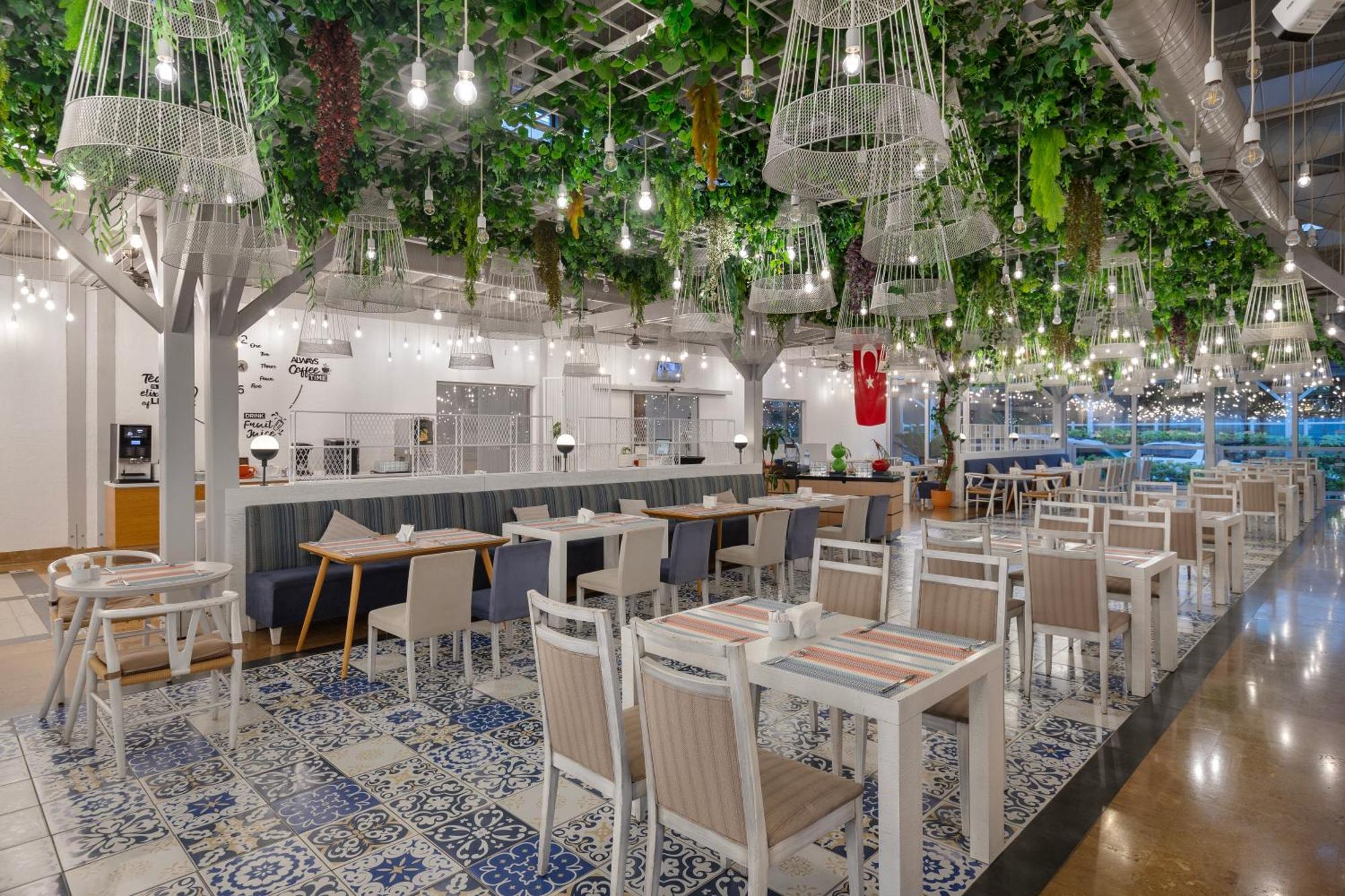 מלון Ramada Plaza