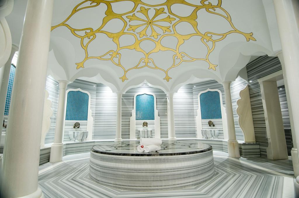 מלון Ramada Plaza 5*